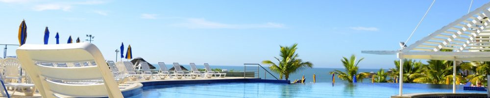 Beautiful view of the Holiday Pool